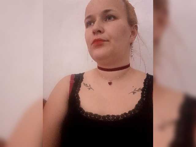 Dana18-1 live cam on BongaCams