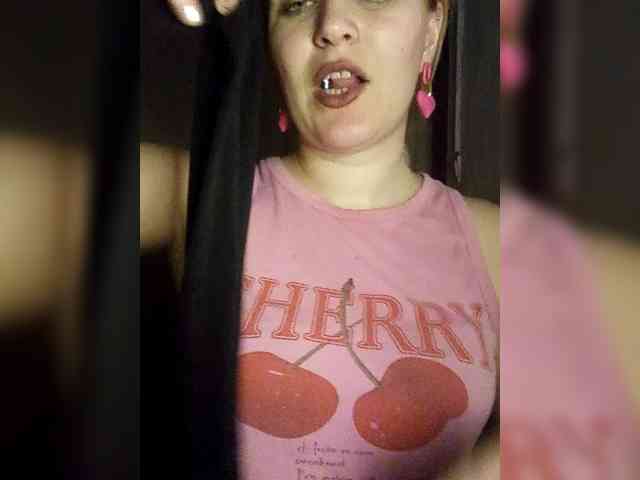 Modella: cherry_fire