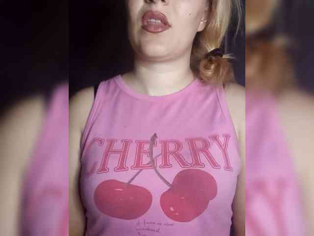 cherry_fire's live room