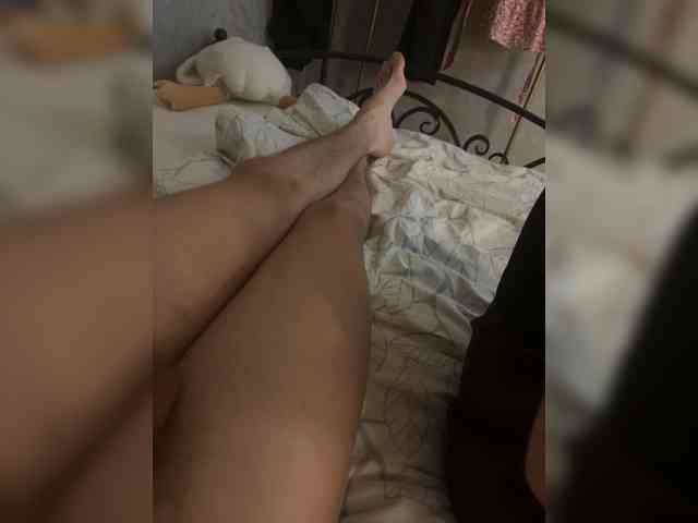 Goplay9's cam show statistics and live stream