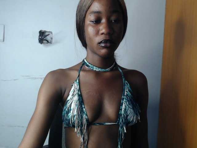 Sexyvian live cam on BongaCams