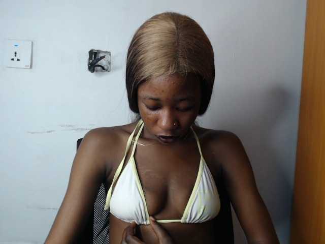 Sexyvian live cam on BongaCams