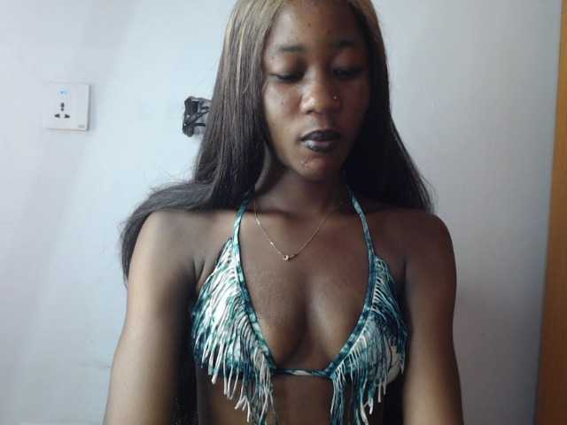 Sexyvian live cam on BongaCams