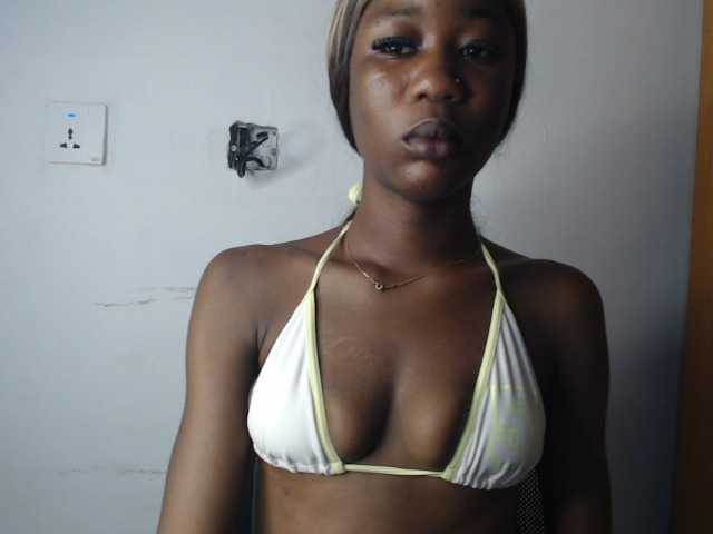 Sexyvian live cam on BongaCams