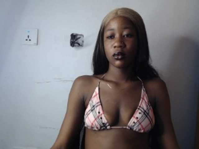 Sexyvian live cam on BongaCams