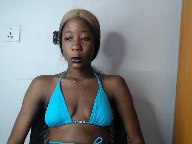 Sexyvian live cam on BongaCams