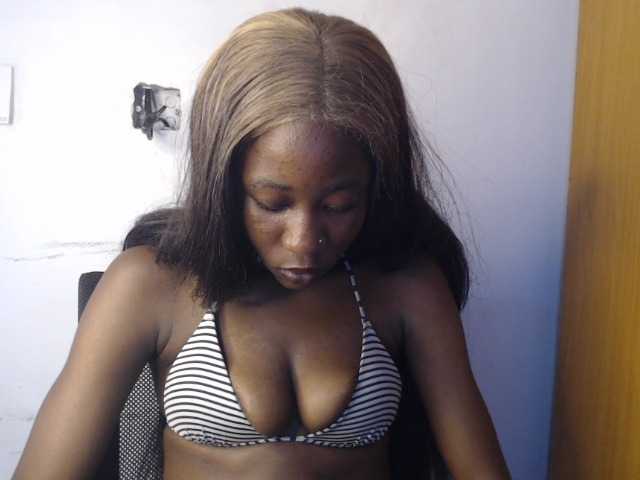 Sexyvian live cam on BongaCams