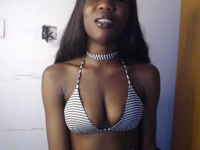 Sexyvian live cam preview