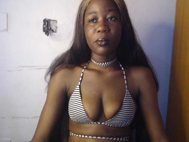 Sexyvian live cam on BongaCams