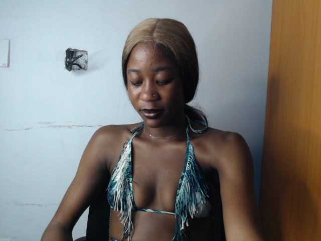 Sexyvian live cam on BongaCams
