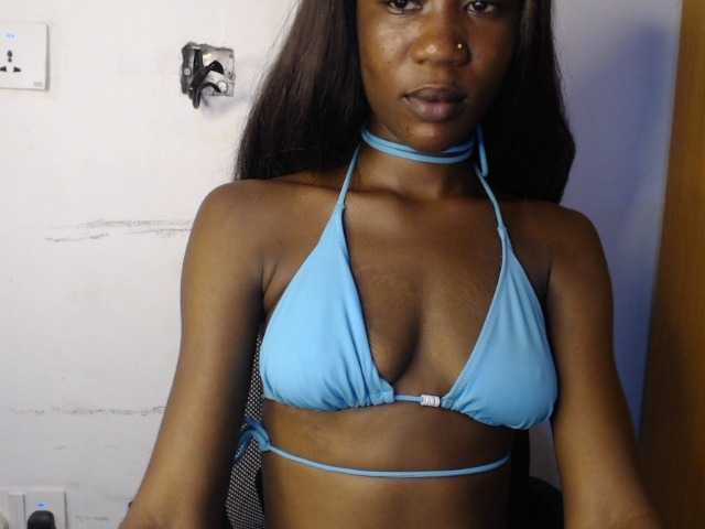 Sexyvian live cam on BongaCams