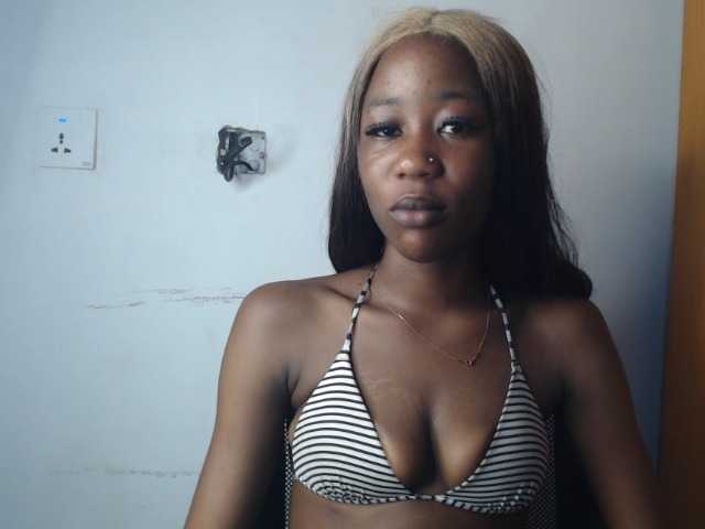 Sexyvian live cam on BongaCams