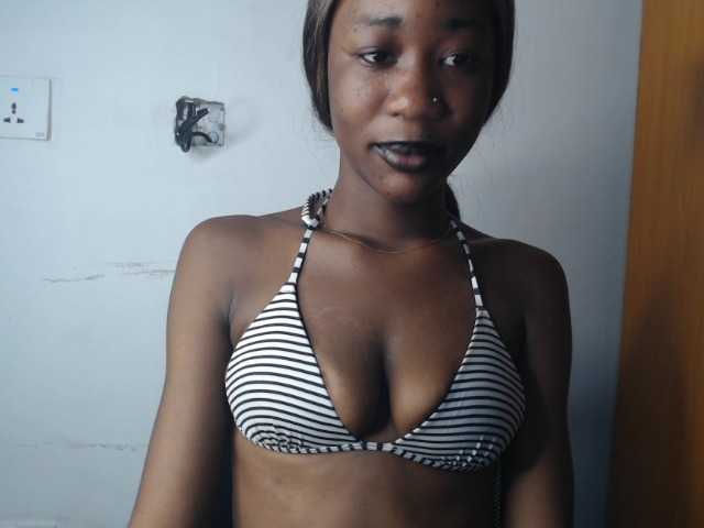 Sexyvian live cam on BongaCams