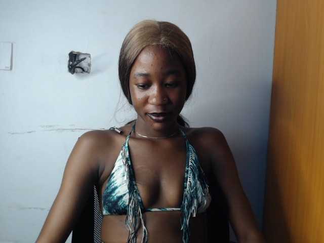 Sexyvian live cam on BongaCams