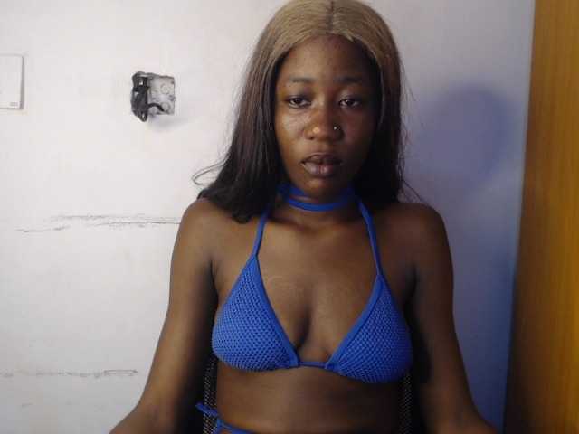 Sexyvian live cam on BongaCams