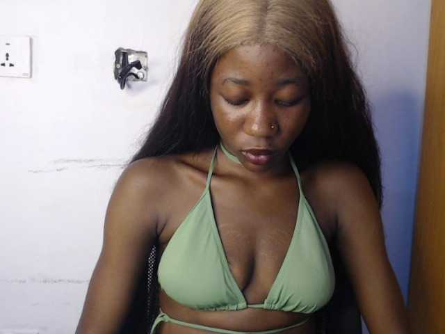 Sexyvian live cam on BongaCams