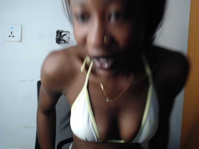 Sexyvian live cam on BongaCams