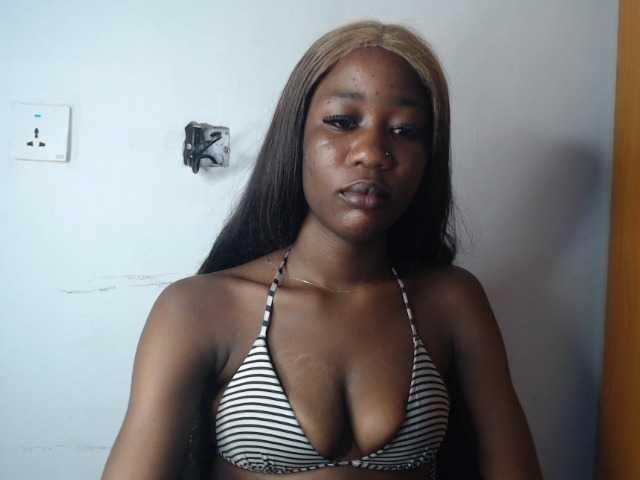 Sexyvian live cam on BongaCams