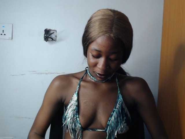 Sexyvian live cam on BongaCams