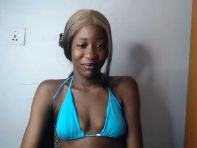 Sexyvian live cam on BongaCams