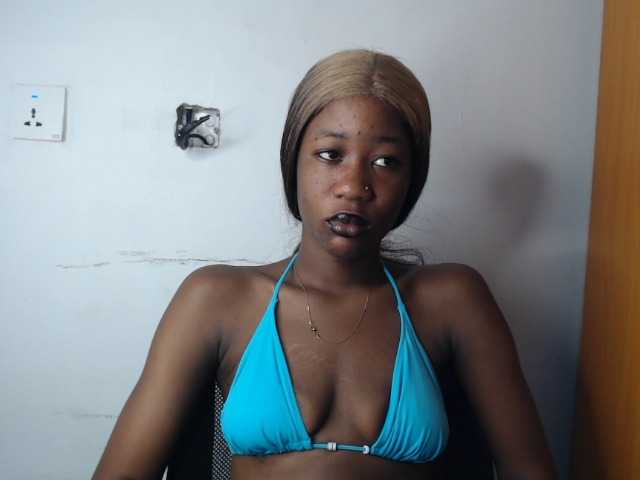 Sexyvian live cam on BongaCams