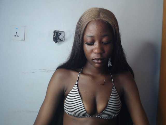 Sexyvian live cam on BongaCams