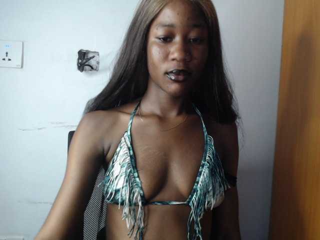 Sexyvian live cam on BongaCams