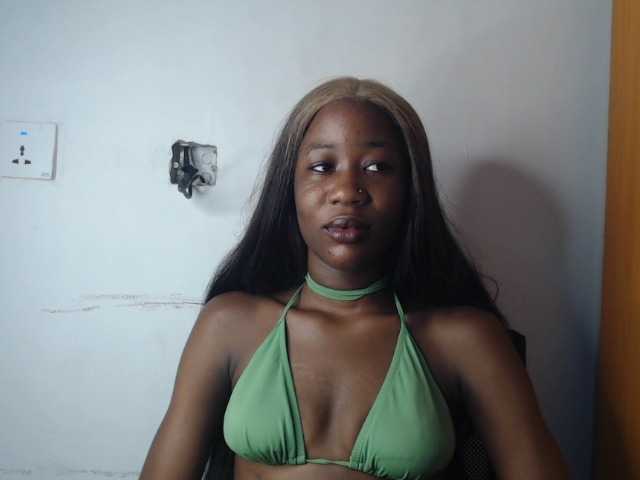 Sexyvian live cam on BongaCams