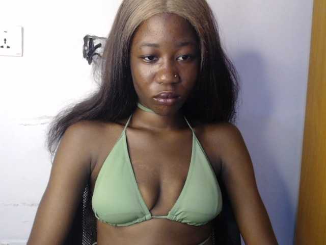 Sexyvian live cam on BongaCams