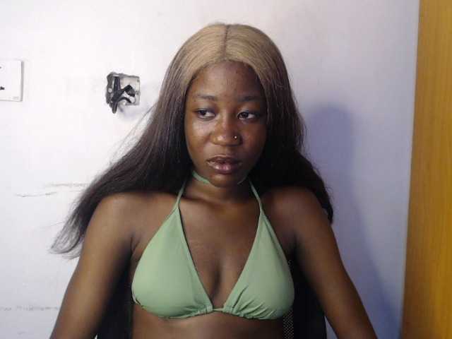 Sexyvian live cam on BongaCams