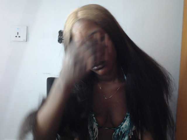 Sexyvian live cam on BongaCams