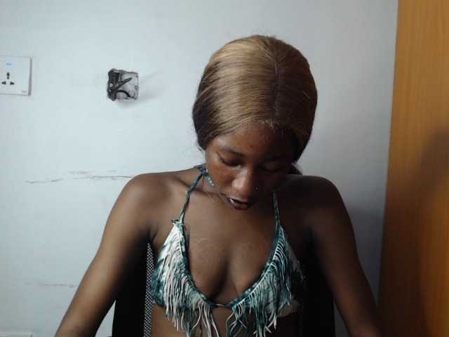 Sexyvian live cam on BongaCams