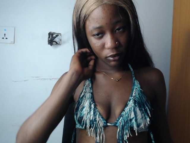 Sexyvian live cam on BongaCams