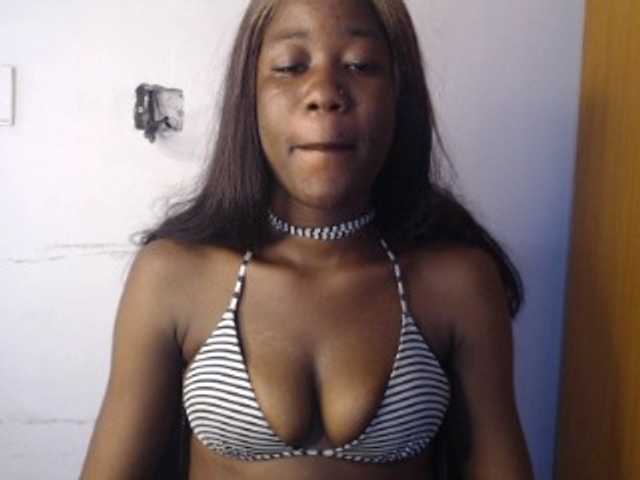 Sexyvian live cam on BongaCams