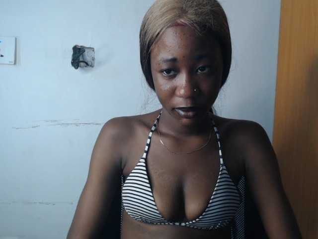 Sexyvian live cam on BongaCams