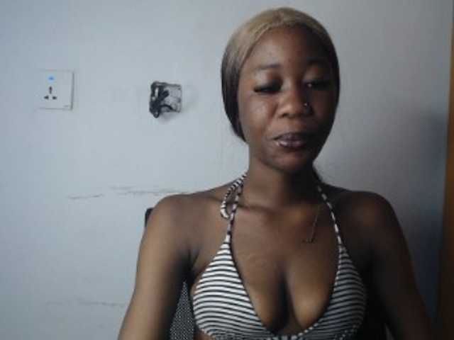 Sexyvian live cam on BongaCams