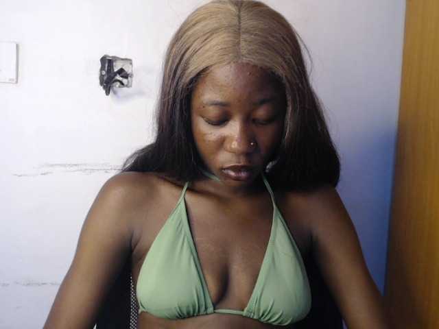 Sexyvian live cam on BongaCams