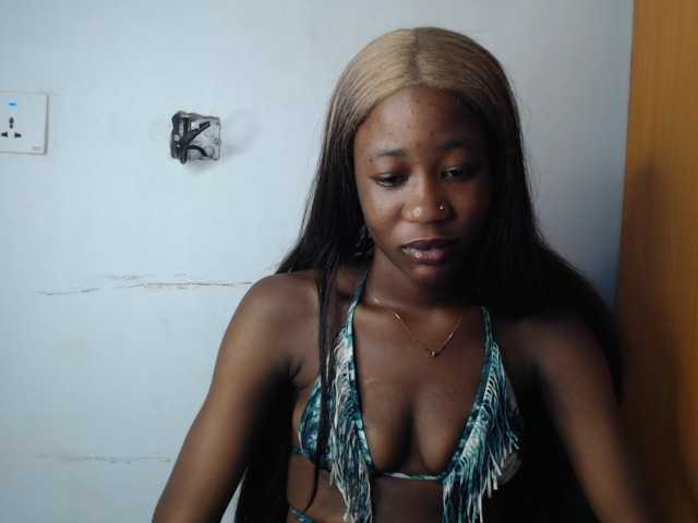 Sexyvian live cam on BongaCams