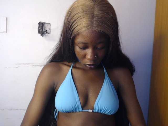Sexyvian live cam on BongaCams