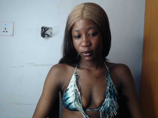 Sexyvian live cam on BongaCams
