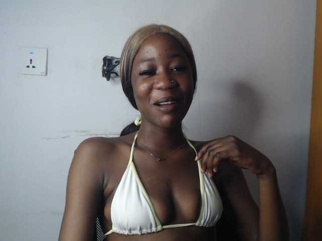 Sexyvian live cam on BongaCams