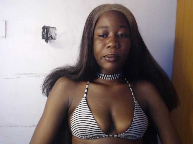 Sexyvian live cam on BongaCams