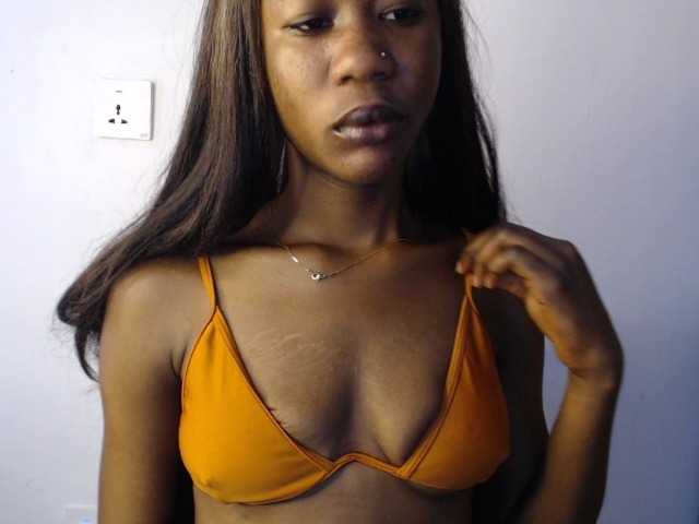 Sexyvian live cam on BongaCams