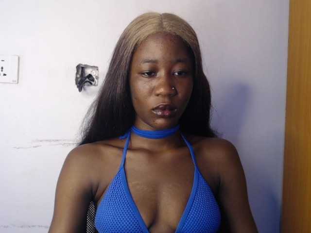 Sexyvian live cam on BongaCams