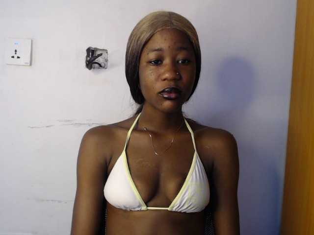 Sexyvian live cam on BongaCams