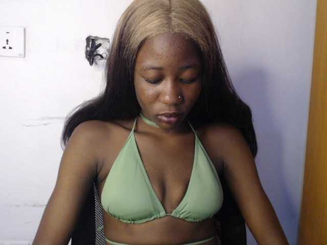 Sexyvian live cam preview