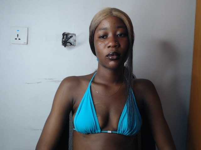 Sexyvian live cam on BongaCams