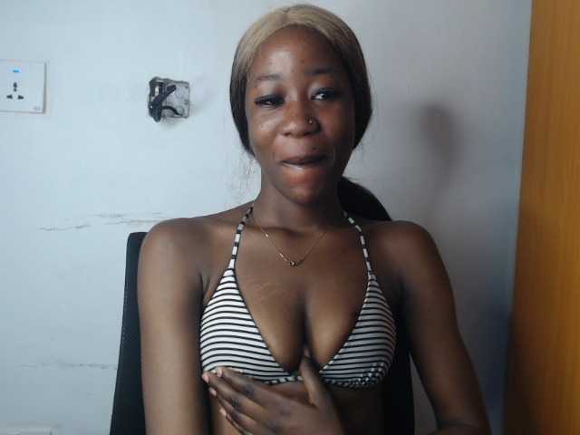 Sexyvian live cam on BongaCams