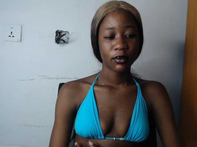 Sexyvian live cam on BongaCams