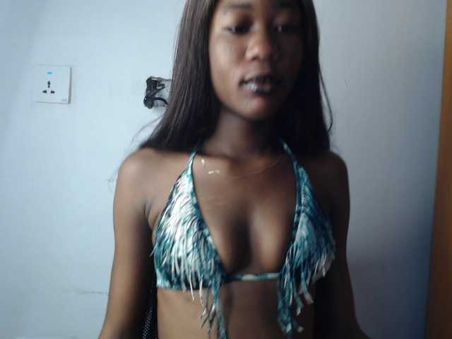 Sexyvian live cam on BongaCams